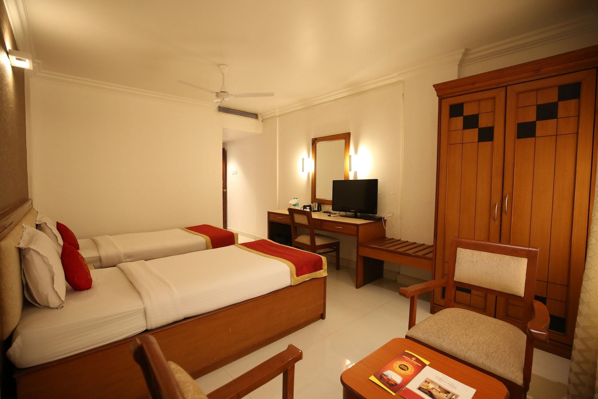 Hotel Moti Mahal à Mangalore Extérieur photo
