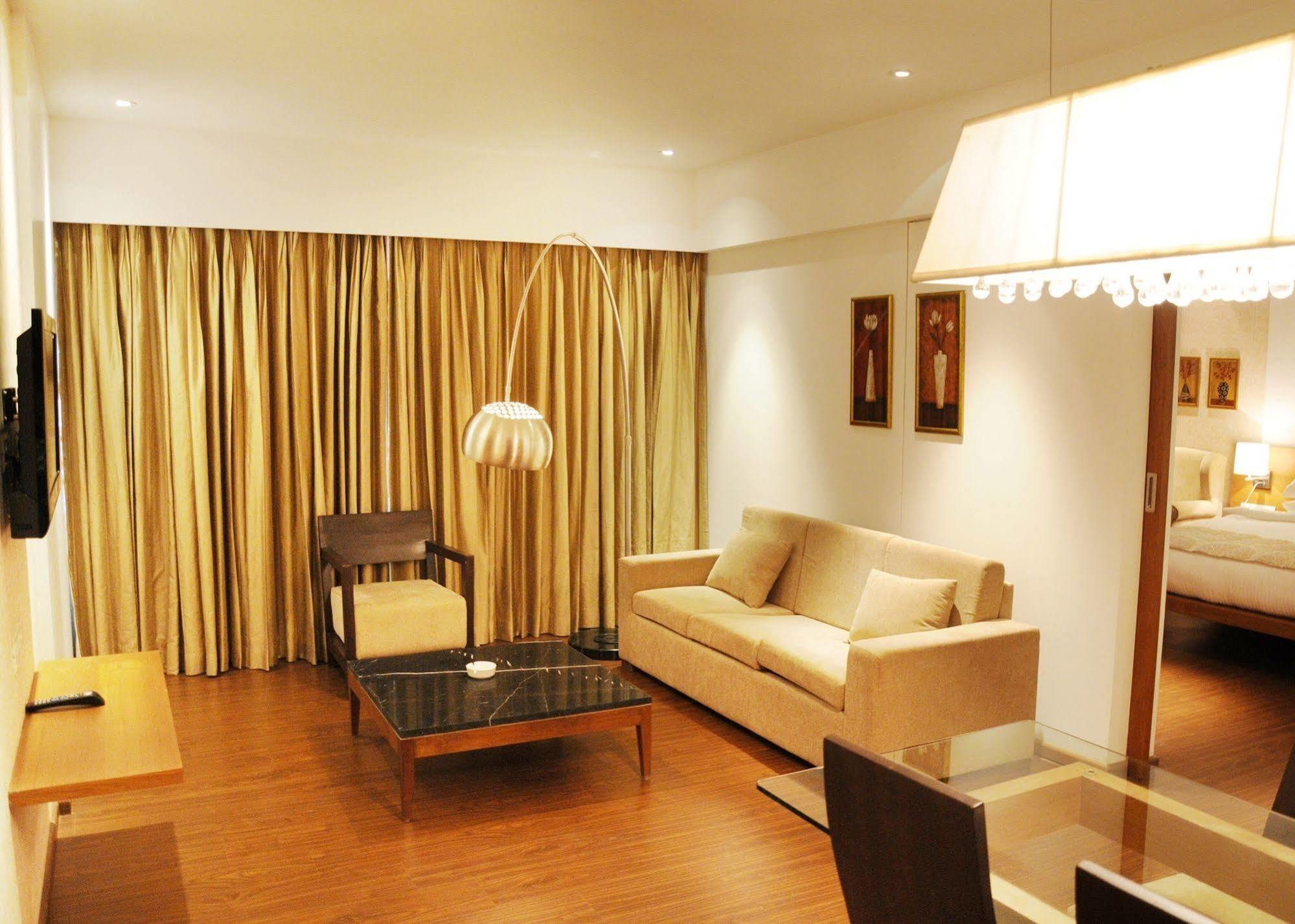 Hotel Moti Mahal à Mangalore Extérieur photo