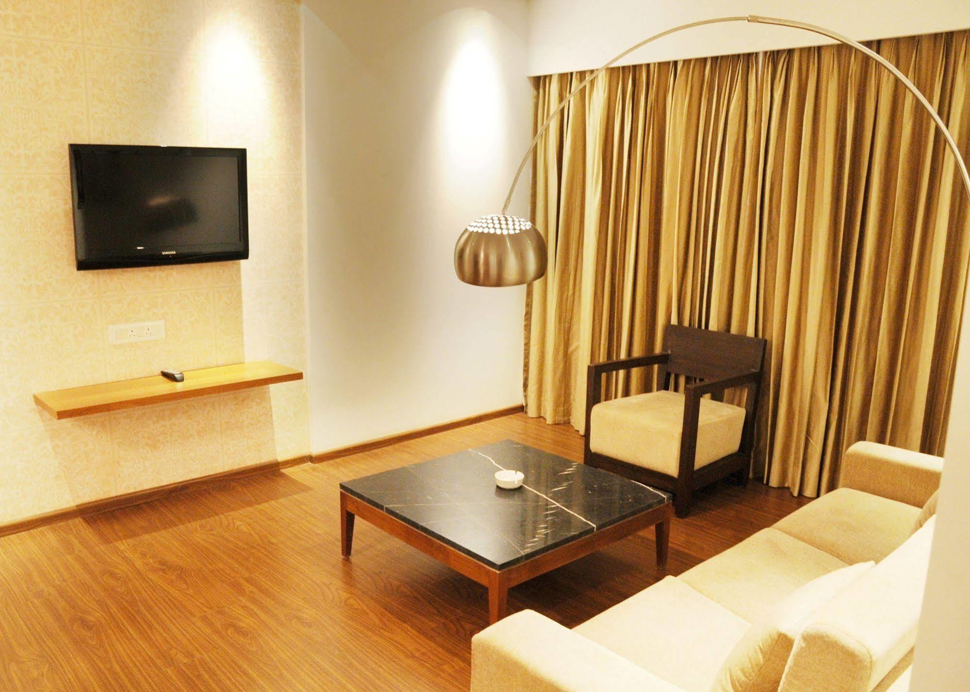 Hotel Moti Mahal à Mangalore Extérieur photo