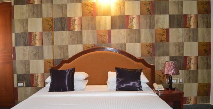 Hotel Moti Mahal à Mangalore Extérieur photo