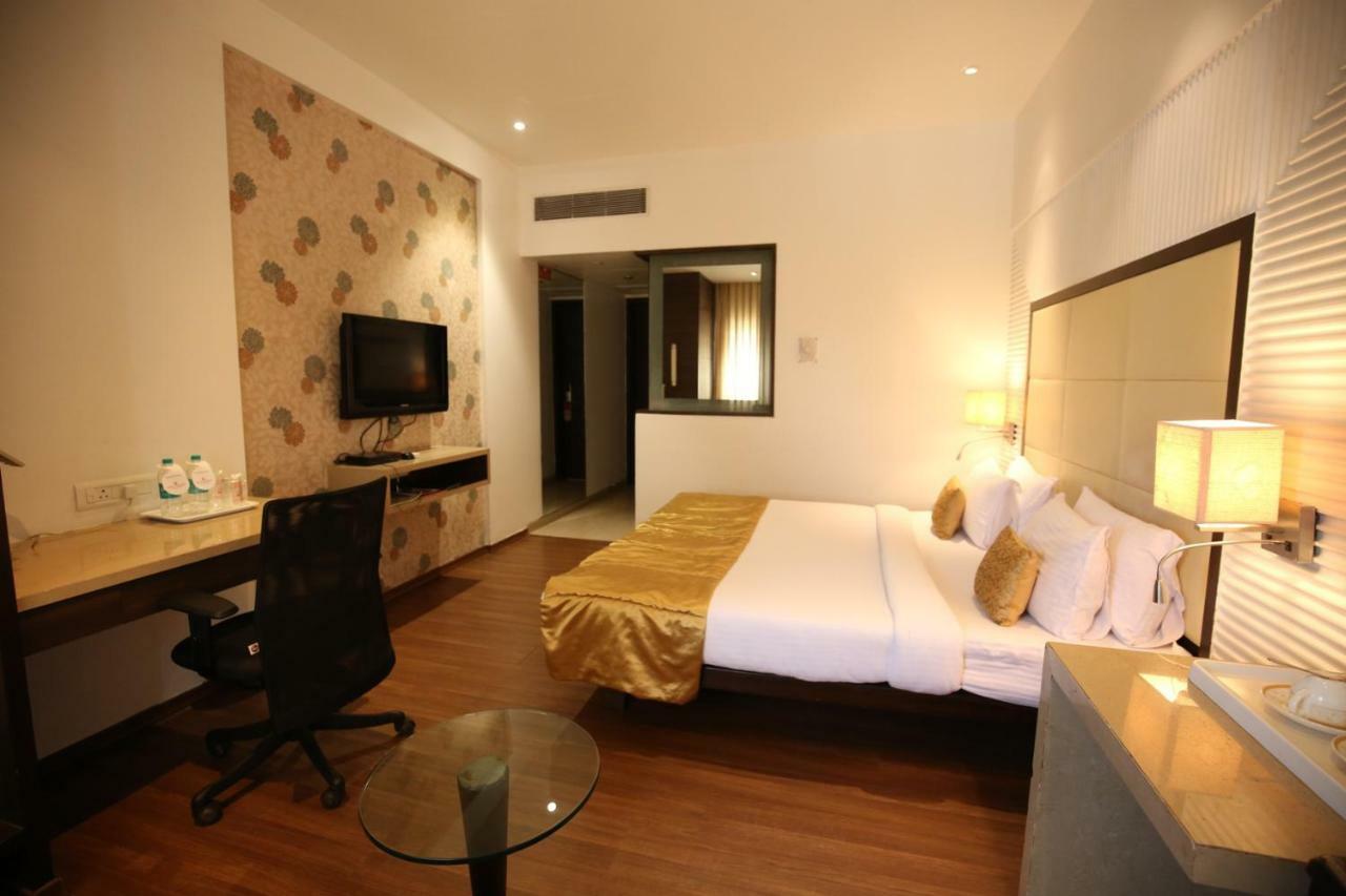 Hotel Moti Mahal à Mangalore Extérieur photo