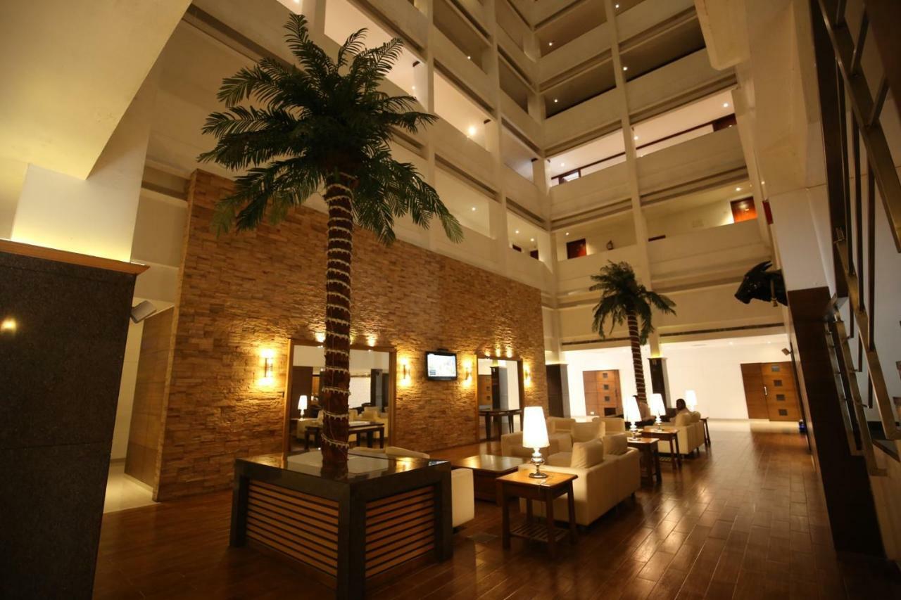 Hotel Moti Mahal à Mangalore Extérieur photo